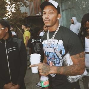 Meet your Posher, Naymond